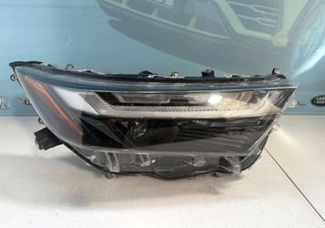 2022-2025 TOYOTA RAV4 HYBRID LE, XLE RIGHT LED HEADLIGHT
