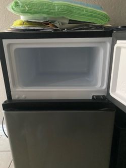 Mini fridge