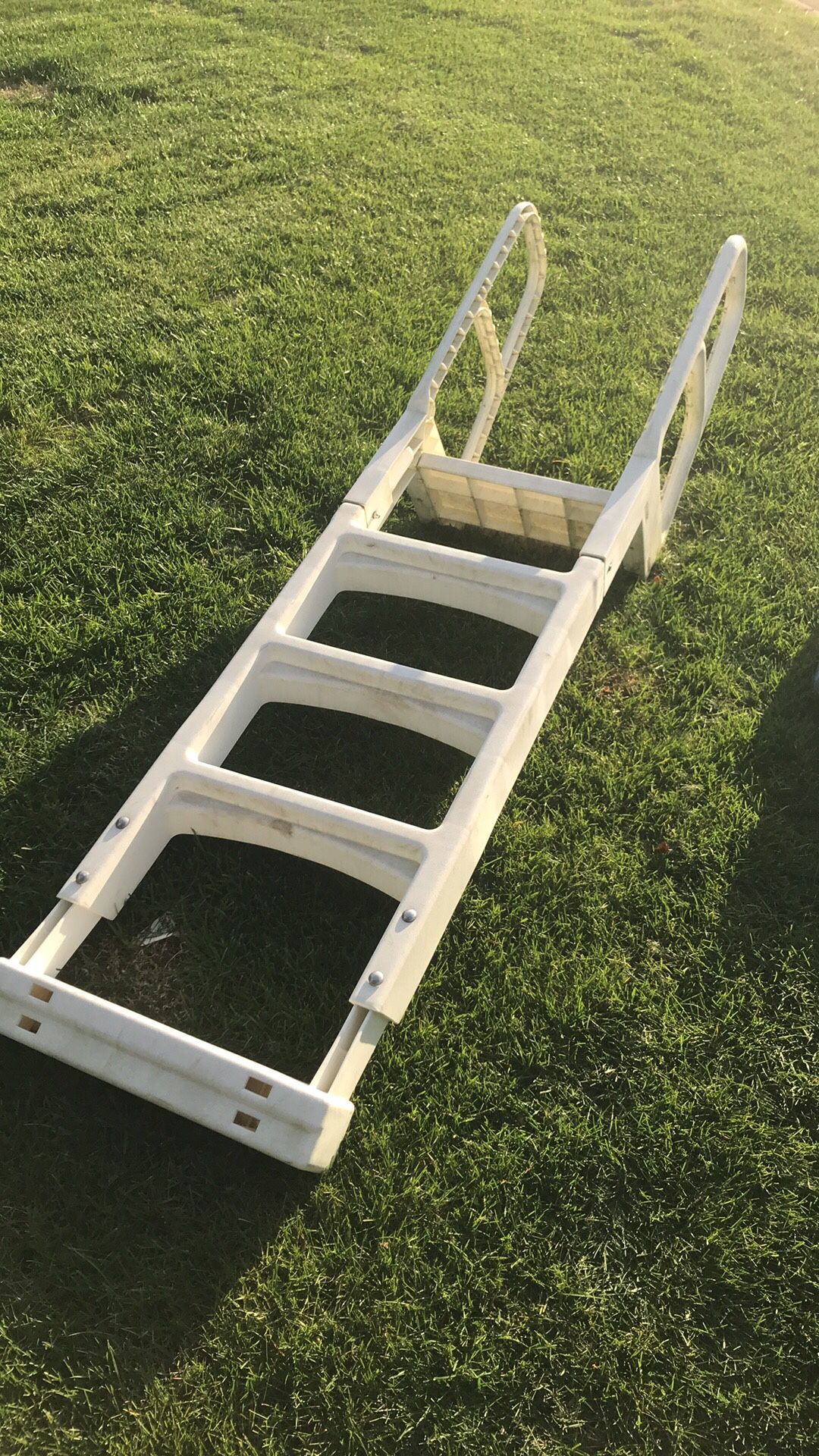 Free pool ladder