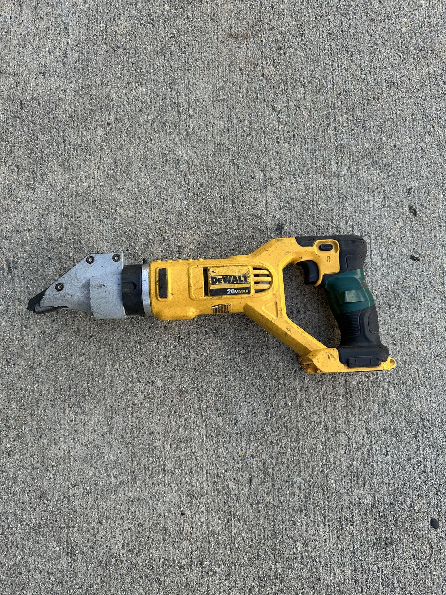 DEWALT 20V MAX 14-Gauge Swivel Head Shears Bare Tool Model DCS494B