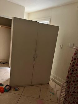 Closet /Cabinet