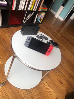 Nintendo Switch w/ Joy‑Cons, Dock & Case