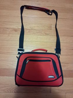 NEW Travelon Red Crossbody Toiletries Bag