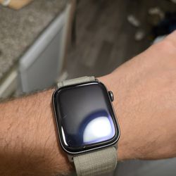 Apple Watch SE 45mm