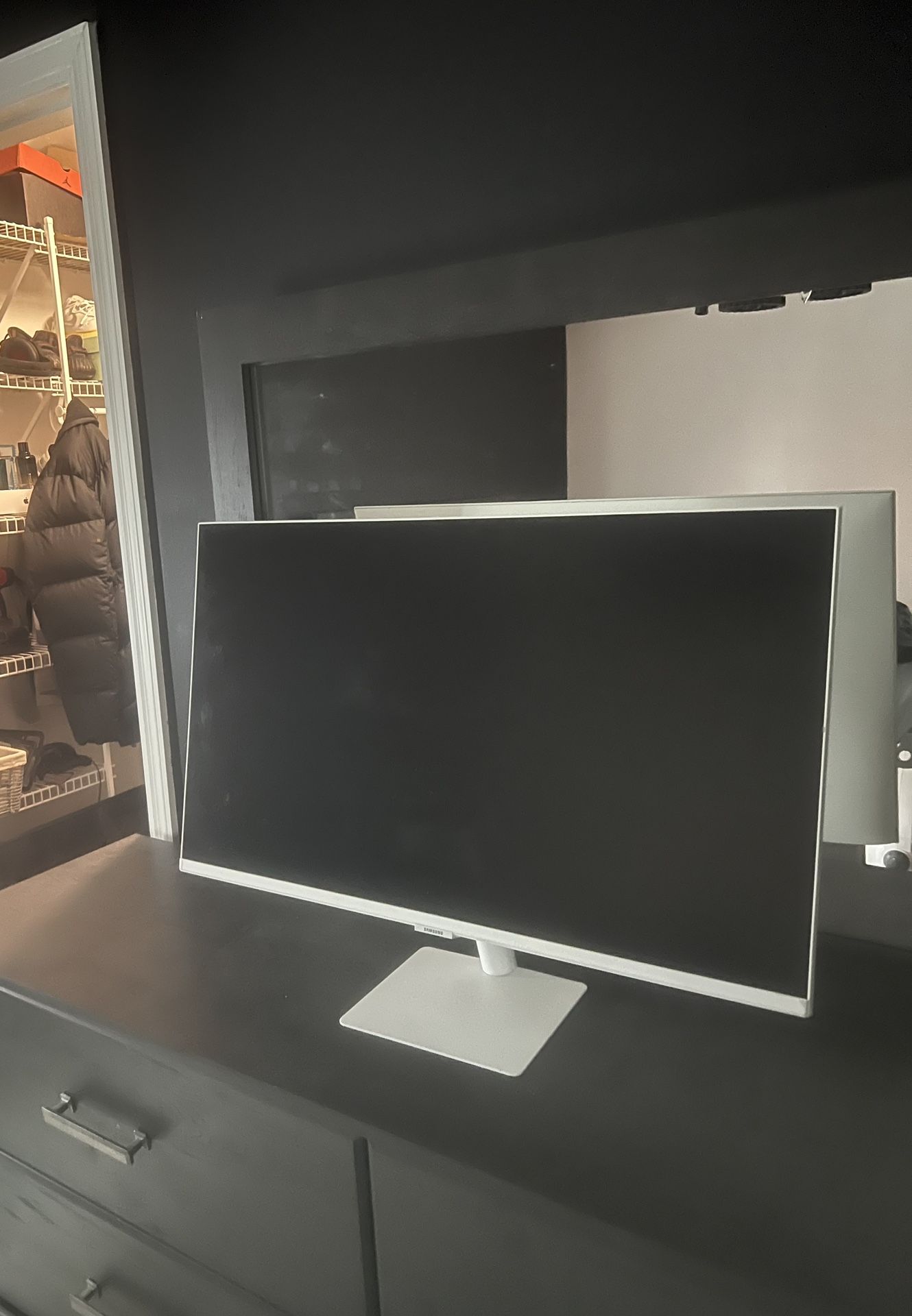 Samsung M5 32 Inch Smart monitor