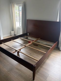 King solid wood walnut bed