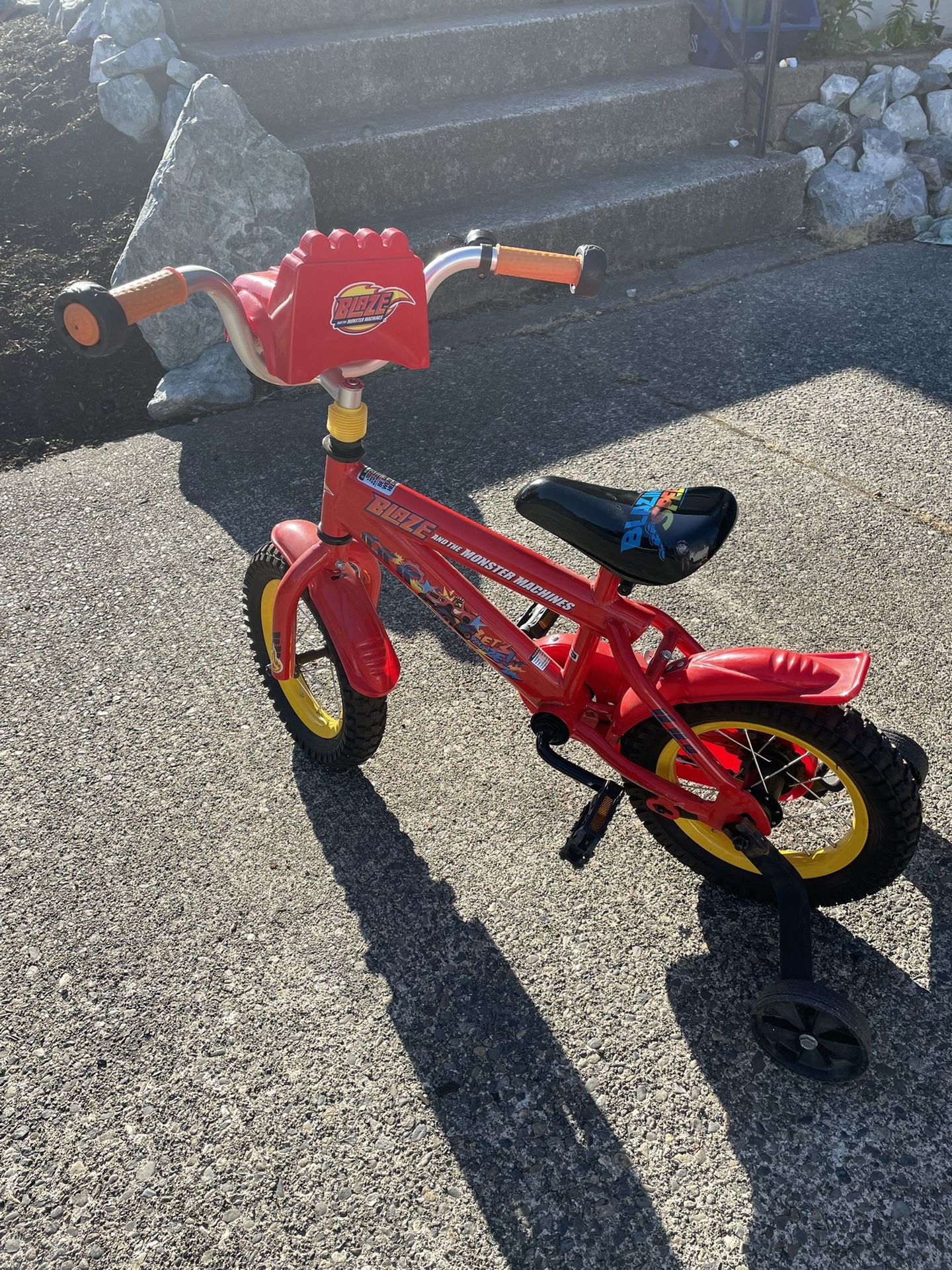 Blaze and the monster machines 12 inch bike hotsell