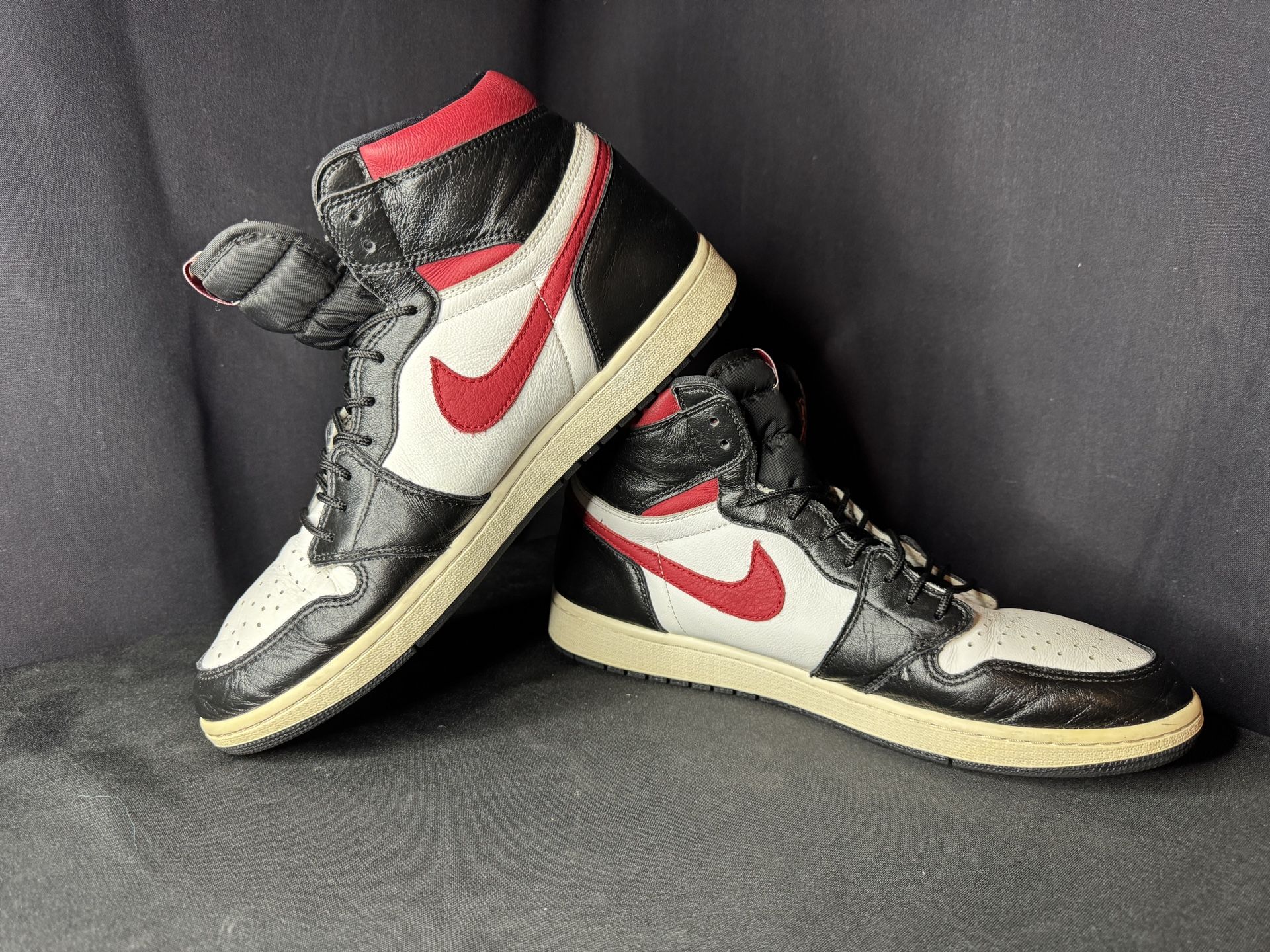 Size 13- Air Jordan 1 Retro High Black Gym Red 555088-061