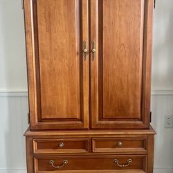 LEXINGTON Armoire