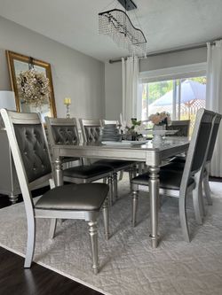 Dining set