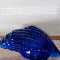 COBALT GLASS SHELL PAPERWEIGHT 4" - V80