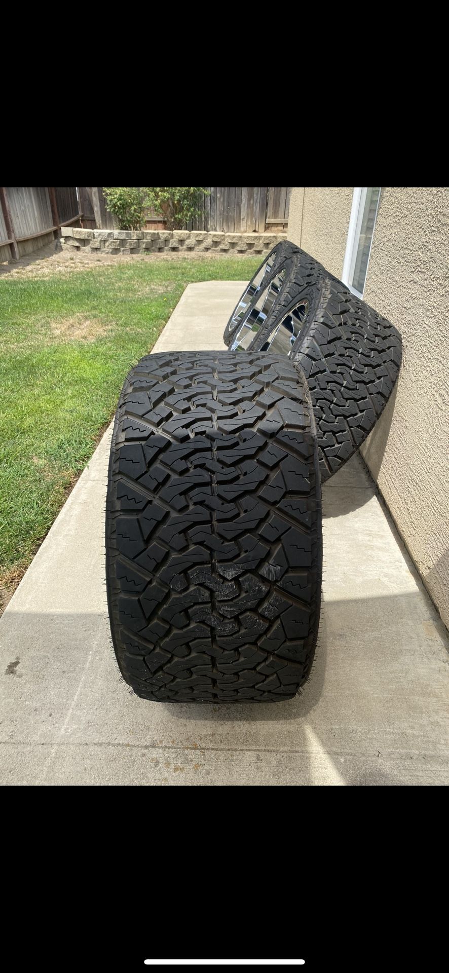 35x15.50r24 Venom Power