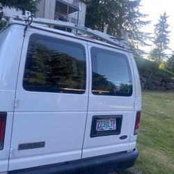 2010 Ford E-250