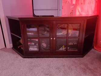 Corner tv console