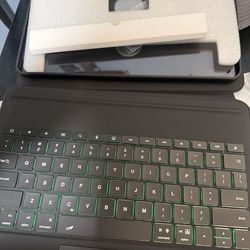 BLOSMEET Keyboard Case for iPad Air 13” / Pro 12.9” – Brand New in Box (Bluetooth, Touchpad, Backlit) - Funda con teclado BLOSMEET para iPad Air 13” /