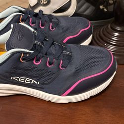 Keen Steel toe size 9 New