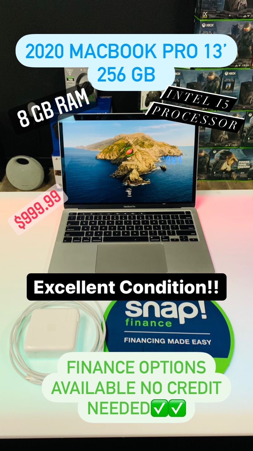 2020 MacBook 13β 256 GB Silver Intel I5 Proccesor **Excellent Condition**