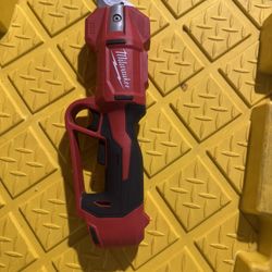 Milwaukee M12 Pruning Shears 