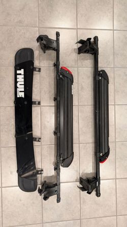 Complete Locked Thule Roof Rack & Yakima Ski Carrier