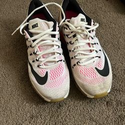 Nikes 