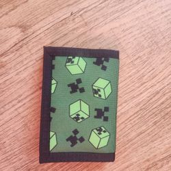 Minecraft Creeper Pattern Nylon Tri-Fold Wallet 