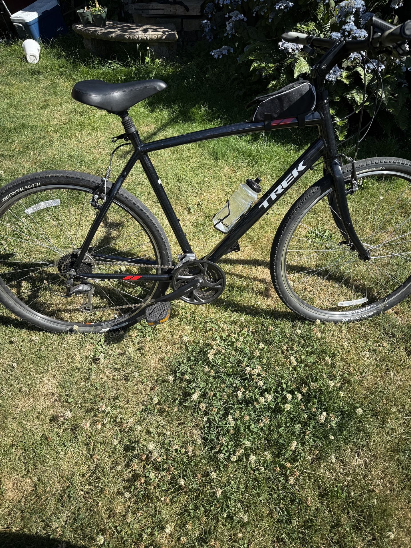 Trek Verve 3 Hybrid – XL – Like New