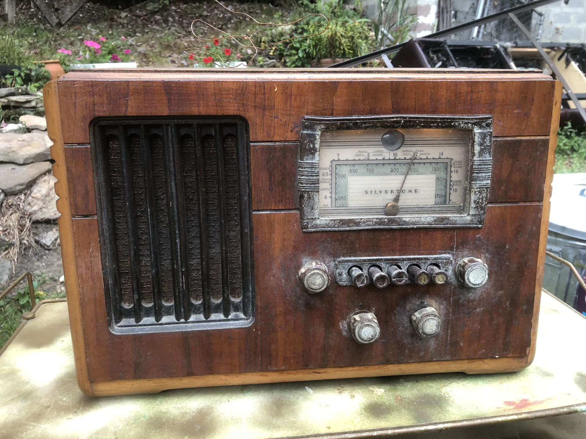 Antique silver tone radio