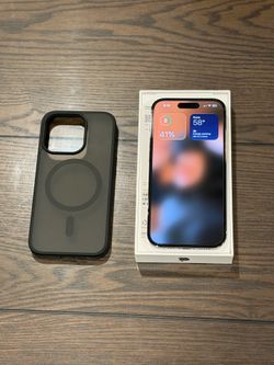 Apple iPhone 14 Pro 256GB Unlocked Canadian version with SIM and Esim