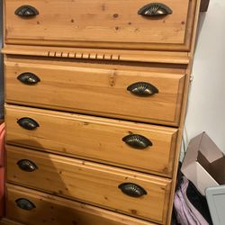 Wood Dresser Great condition! 