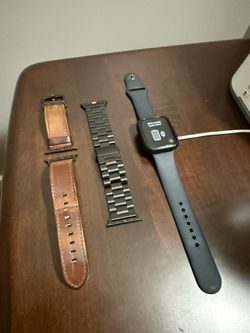 Apple Watch Series 7 Cellular – Excellent Condition – Unlocked