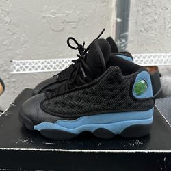 Size 5y (Gs) - Jordan 13 University Blue 