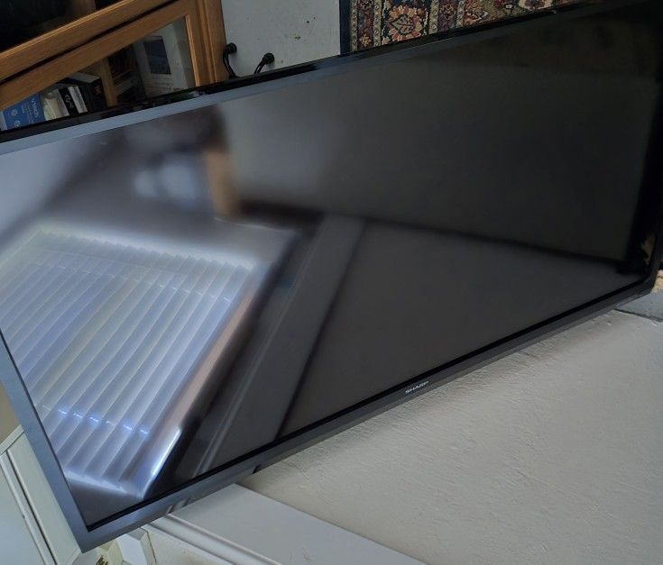 Sharp Aquos TV 60 inch