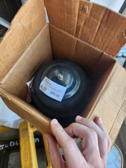 ED6139-181 Never Used Coleman Gas Lantern