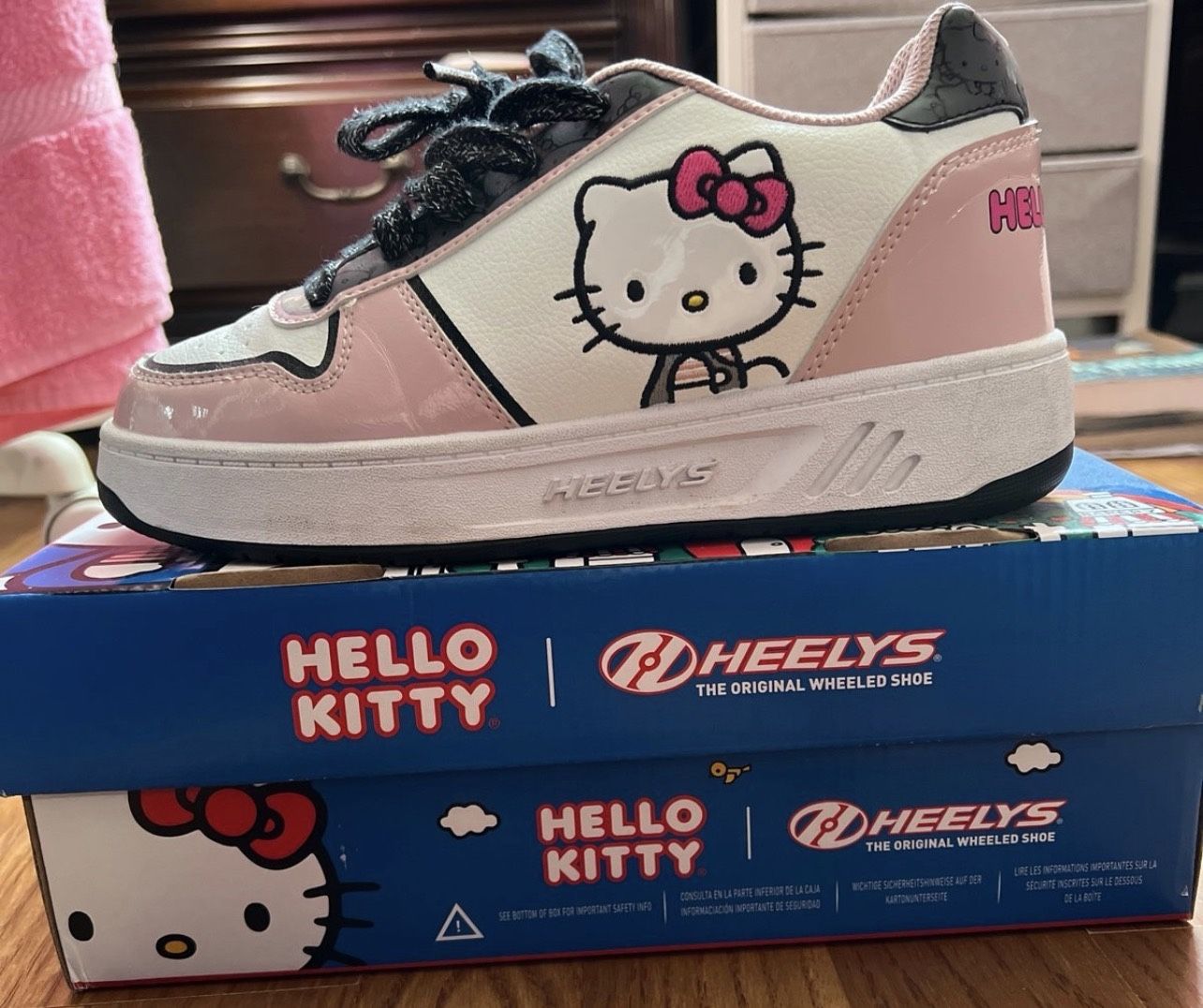 Heelys Hello Kitty Shoes