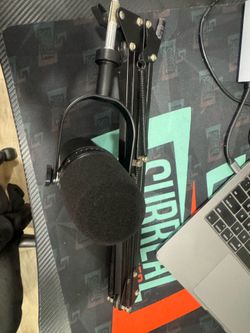 Shure MV7 Podcast Microphone with boom arm