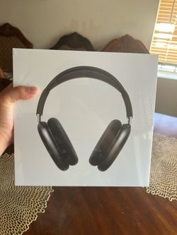 AirPod maxes