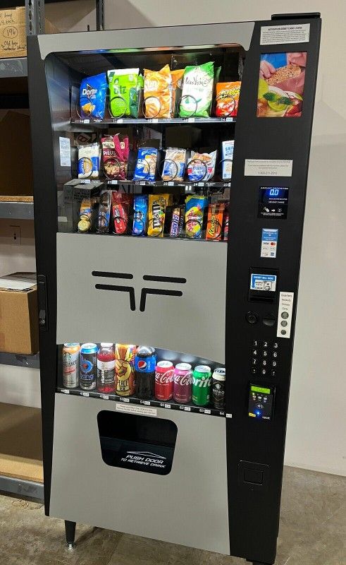 Futura Combo Model 3589 Vending Machine