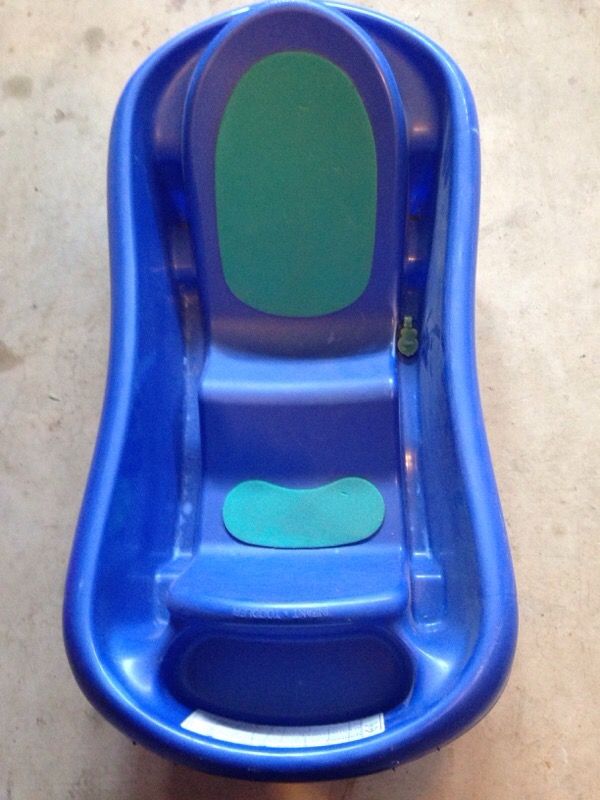 Baby bathtub
