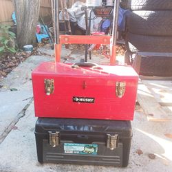 HUSKY  TOOL BOX  FULL OF TOOLS 