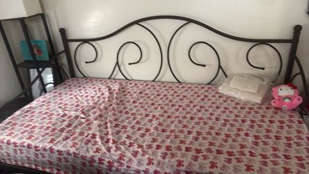 Day bed ￼
