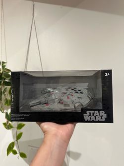 Star Wars Millennium Falcon