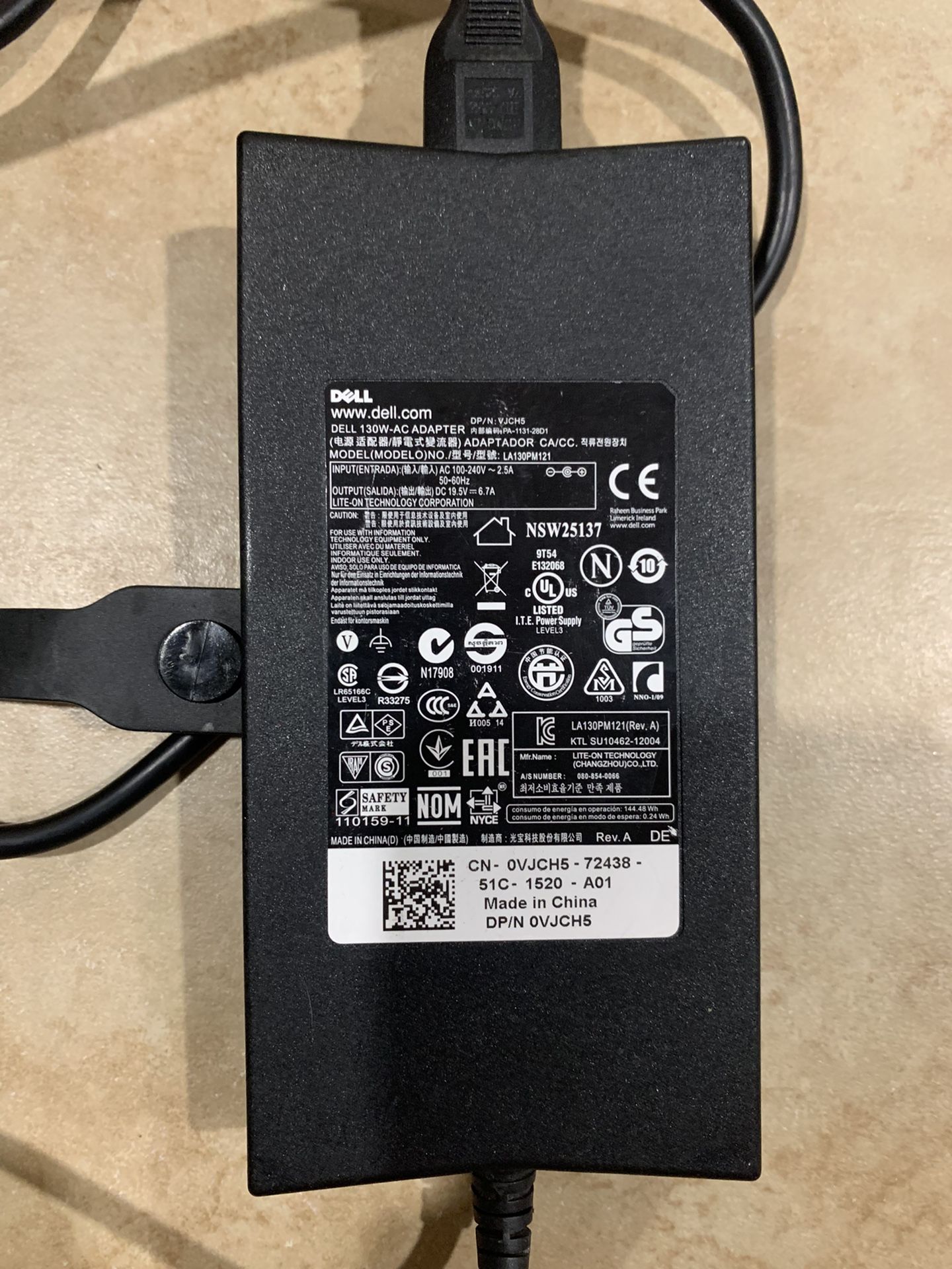 Dell 130 W AC Adapter! 