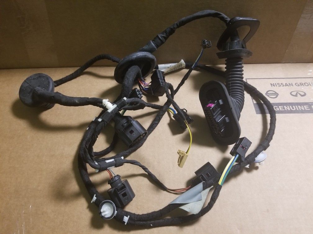 wiring harness for Audi Q7 2010 to 2015 Audi OEM Part # 4L0 971 687 AJ