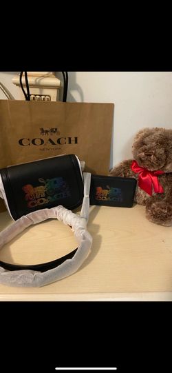 New!!! Coach elegant crossbody with multicolor emblem and wristlet