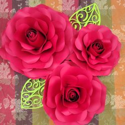 Flores De Papel Rojas/ Red Paper Flowers