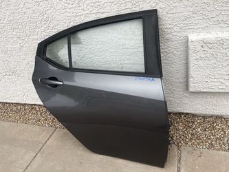 20/25 Nissan Versa Right Rear Door