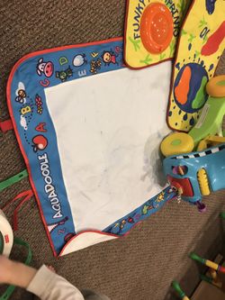 Aquadoodle mat and water pen