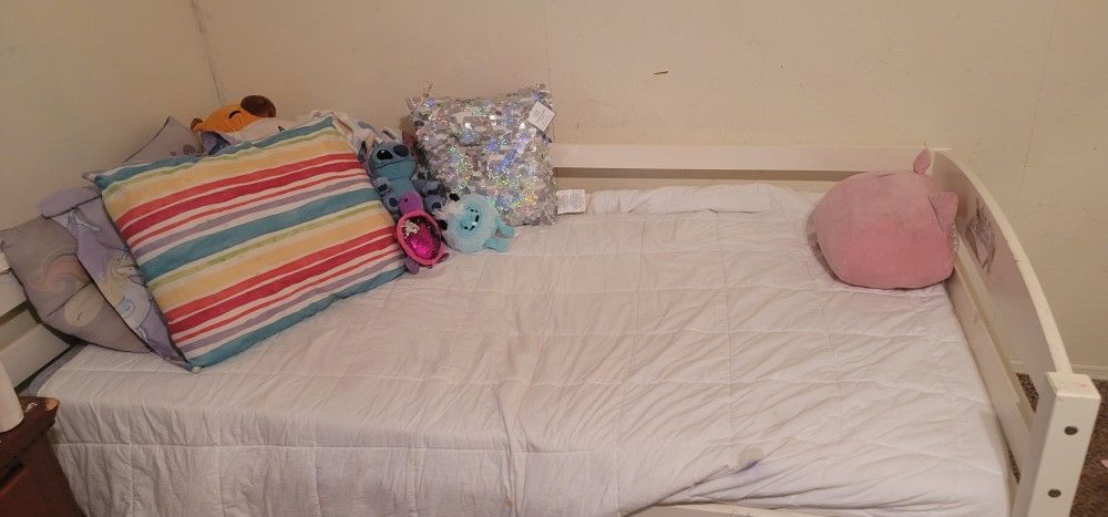 Twin Bed