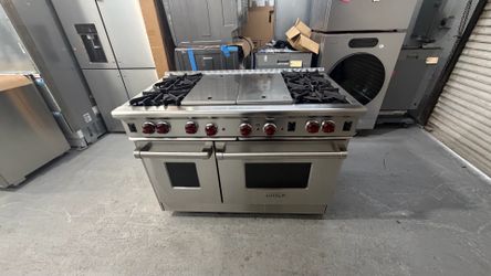 Wolf Dual Fuel Range with French Top & Griddle Brand: Wolf Model: DF486G Serial number: 1283968 Manufacturing year: Around 2008–2010  🔥 WOLF 48” DUAL