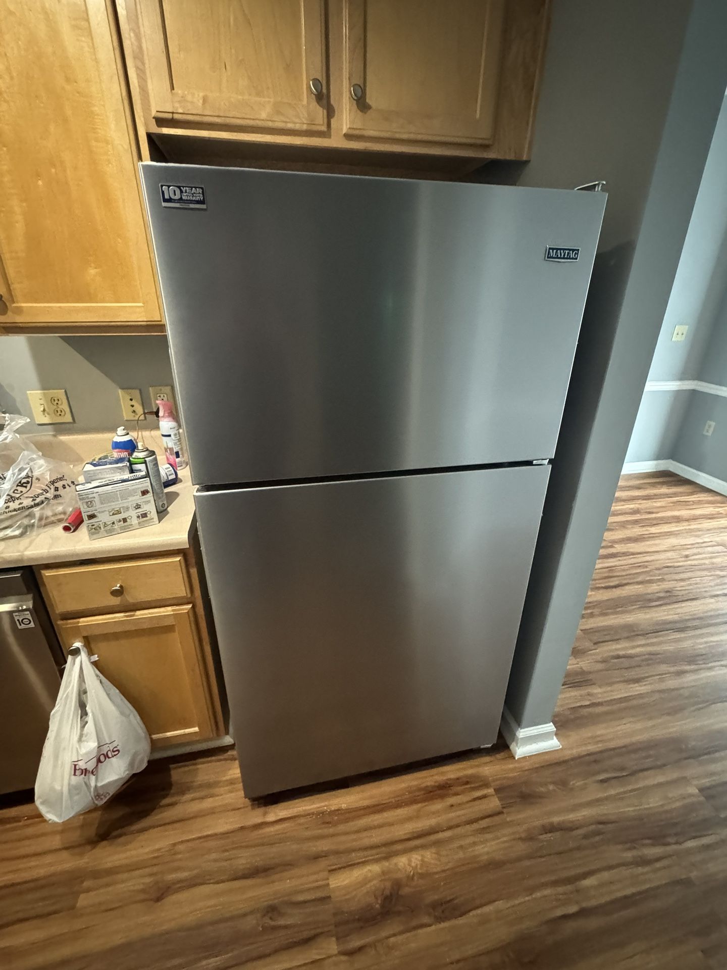 Refrigerator 